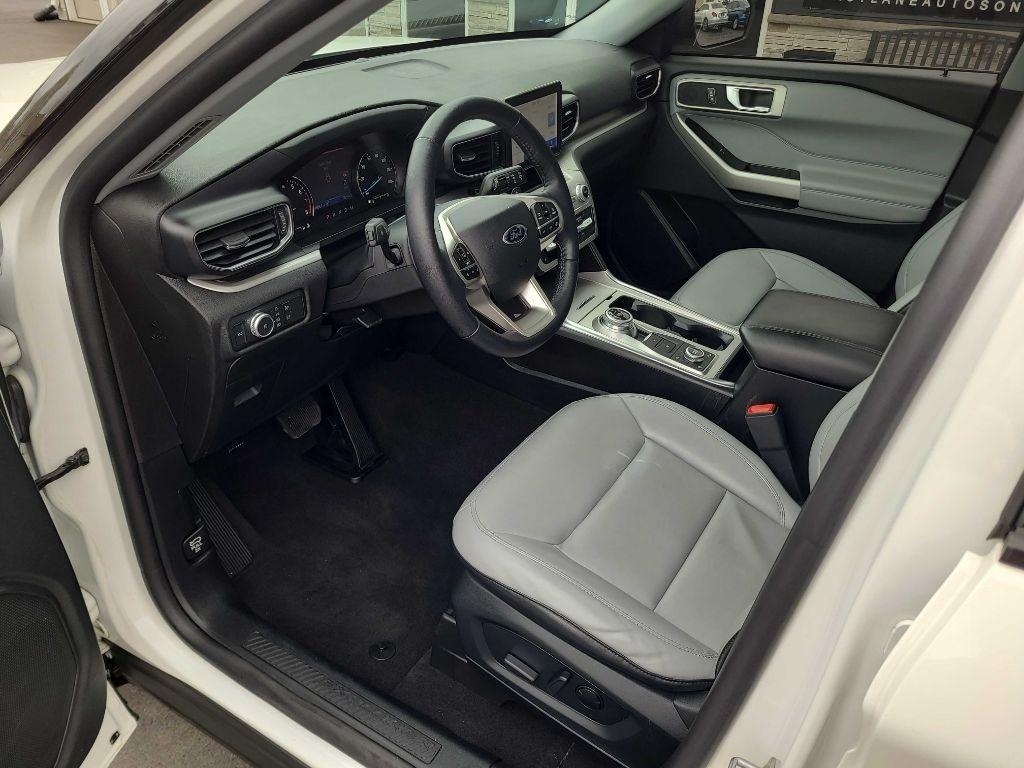 Ford Explorer XLT 4WD 2021