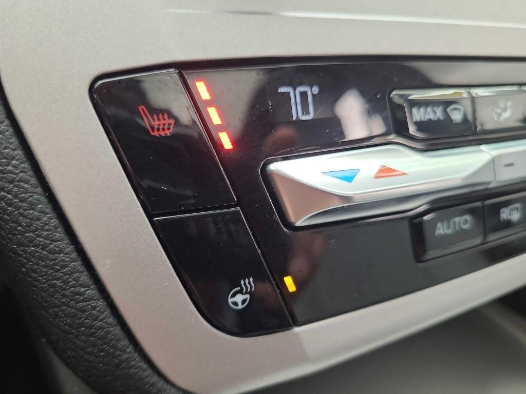 Ford Explorer XLT 4WD 2021