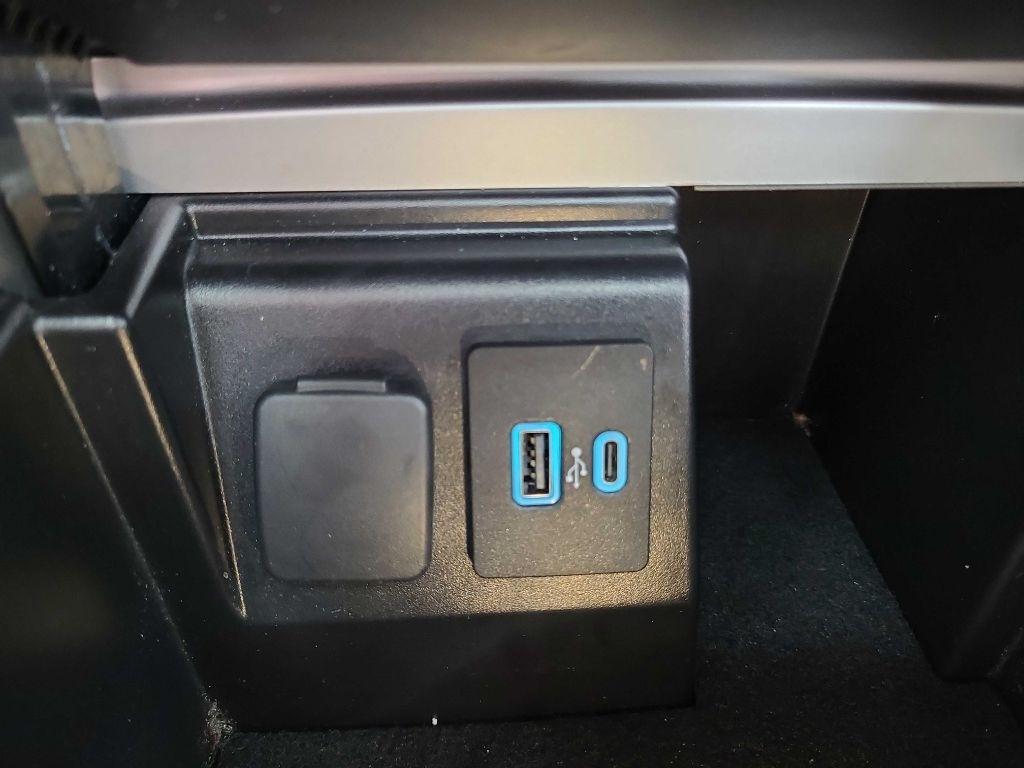 Ford Explorer XLT 4WD 2021