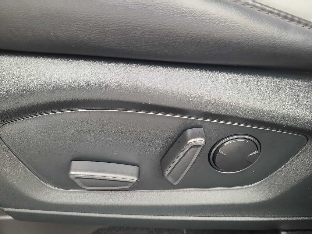 Ford Explorer XLT 4WD 2021