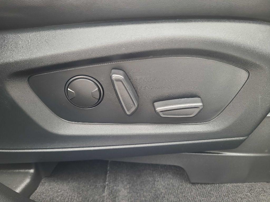 Ford Explorer XLT 4WD 2021