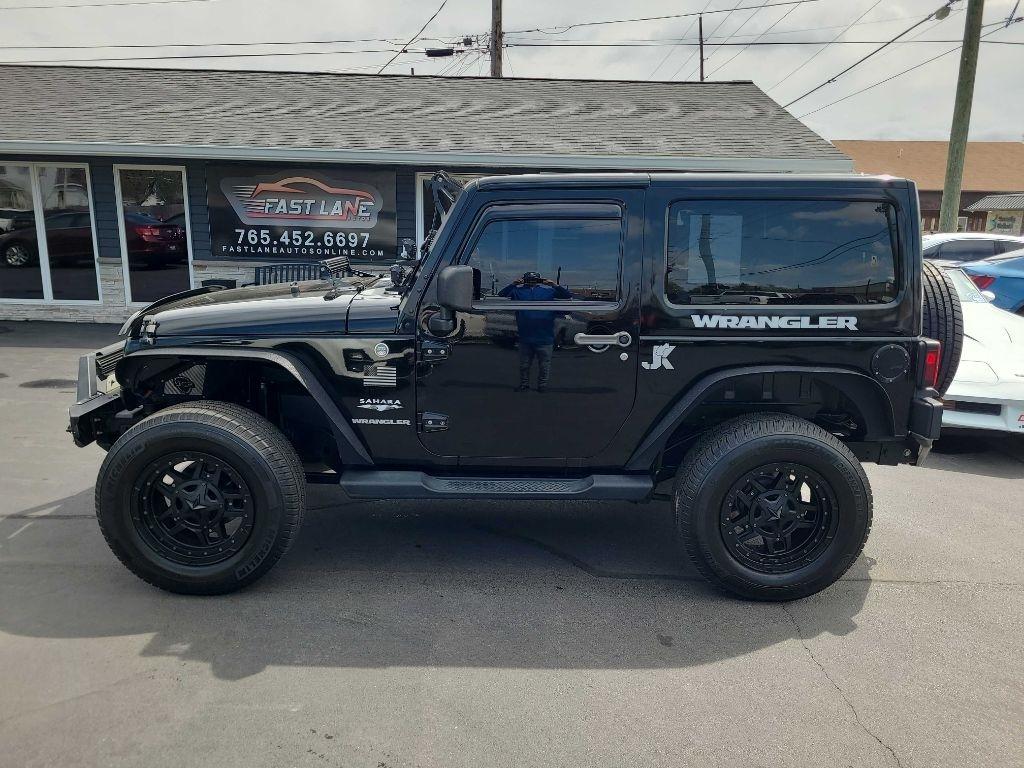 Jeep Wrangler 4WD 2dr Sahara 2014