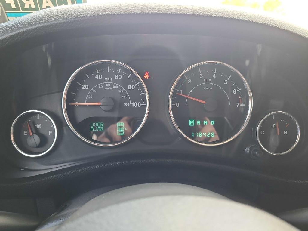 Jeep Wrangler 4WD 2dr Sahara 2014