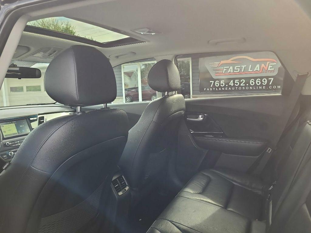 Kia Niro Touring FWD 2017