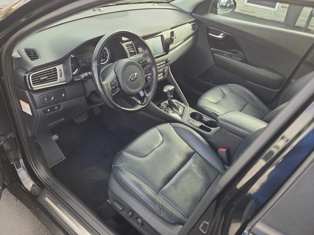 Kia Niro Touring FWD 2017