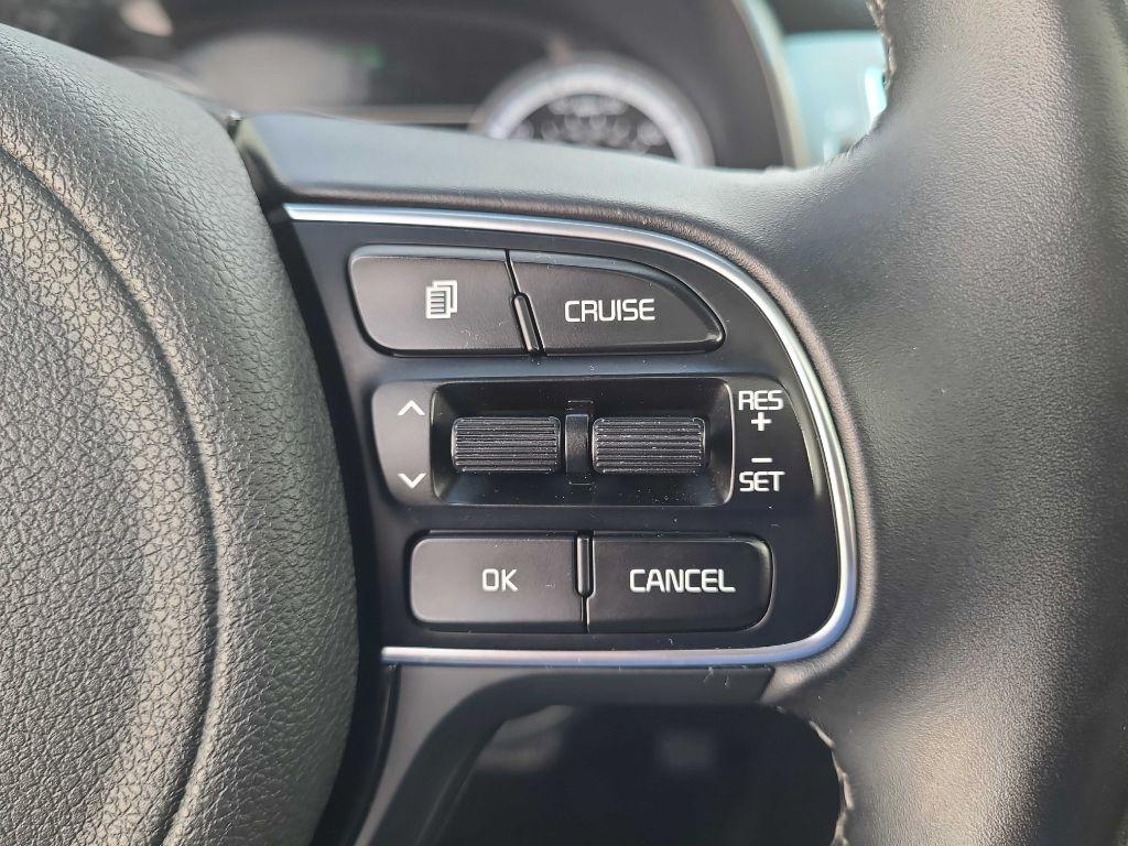 Kia Niro Touring FWD 2017