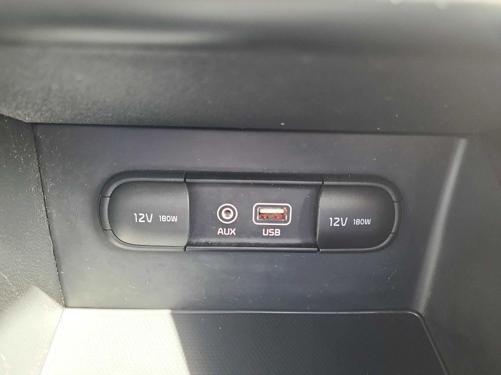 Kia Niro Touring FWD 2017