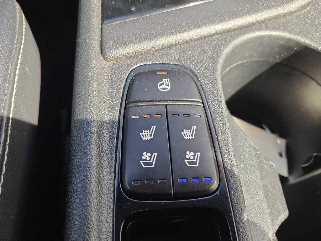 Kia Niro Touring FWD 2017