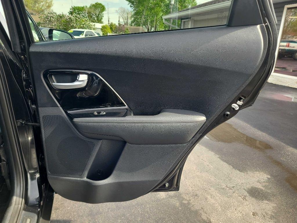 Kia Niro Touring FWD 2017