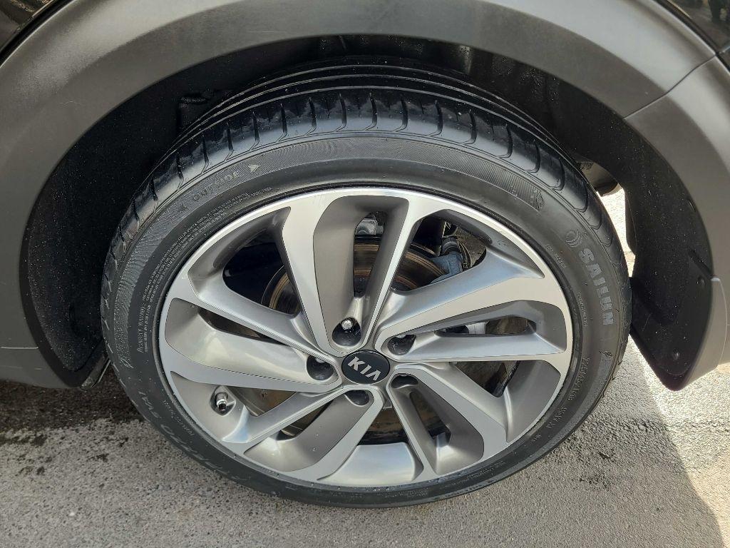 Kia Niro Touring FWD 2017