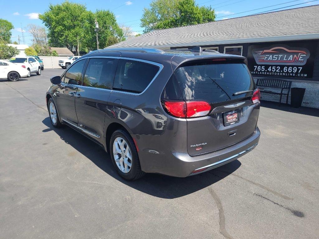 Chrysler Pacifica Touring-L Plus FWD 2017