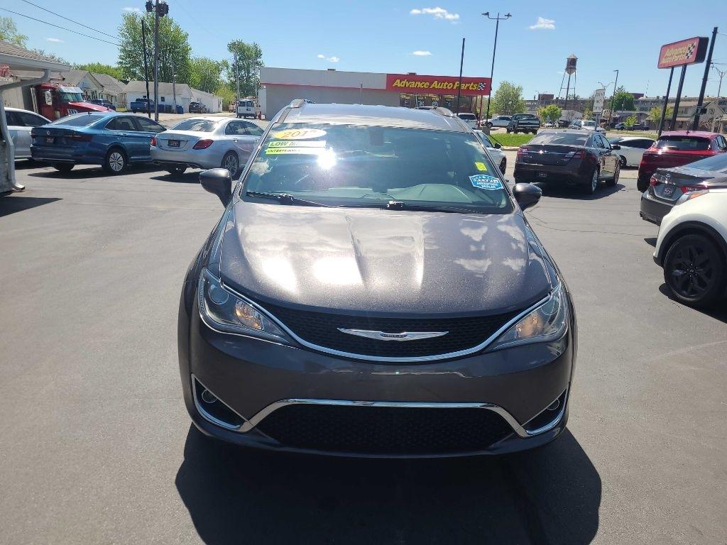 Chrysler Pacifica Touring-L Plus FWD 2017