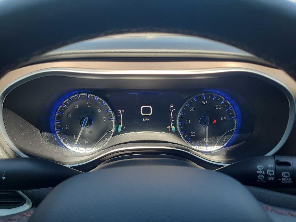 Chrysler Pacifica Touring-L Plus FWD 2017