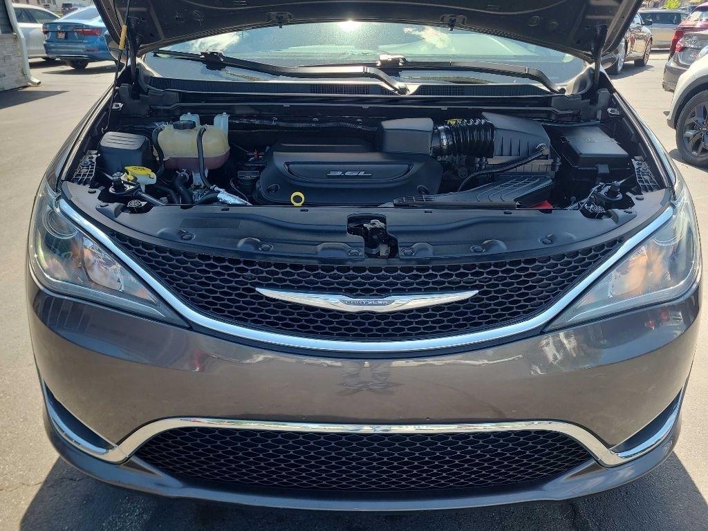 Chrysler Pacifica Touring-L Plus FWD 2017