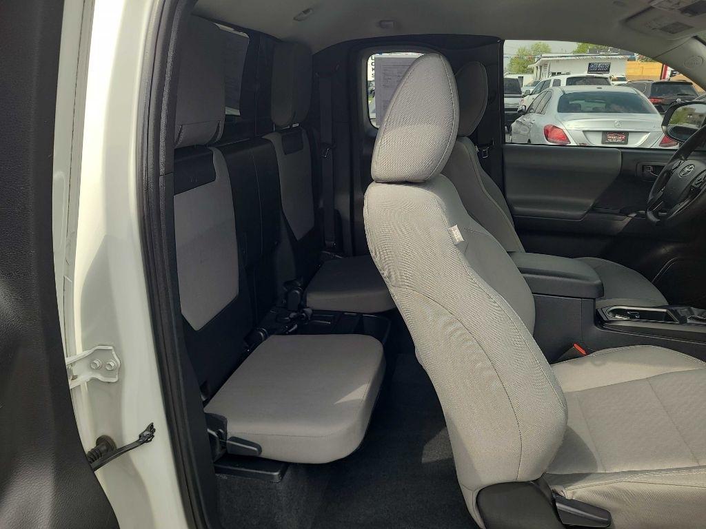 Toyota Tacoma 2WD SR Access Cab 6' Bed V6 AT (Natl) 2020