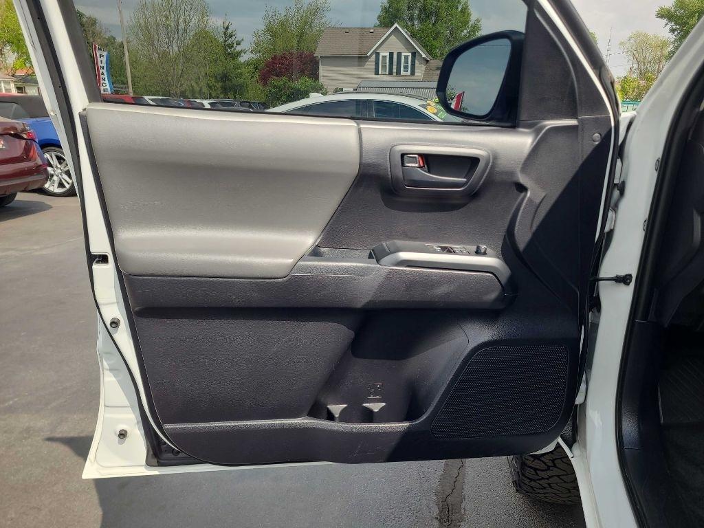 Toyota Tacoma 2WD SR Access Cab 6' Bed V6 AT (Natl) 2020