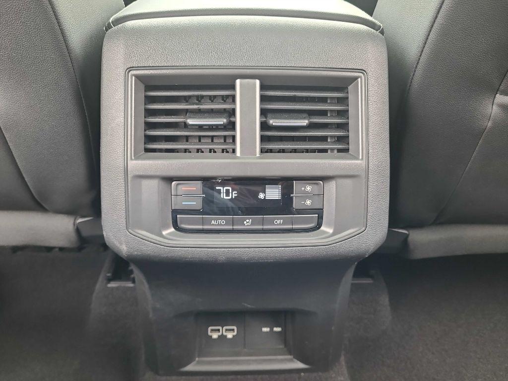 Volkswagen Atlas 3.6L V6 SEL FWD *Ltd Avail* 2021