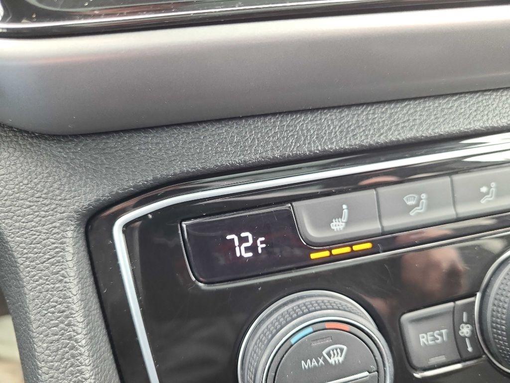 Volkswagen Atlas 3.6L V6 SEL FWD *Ltd Avail* 2021