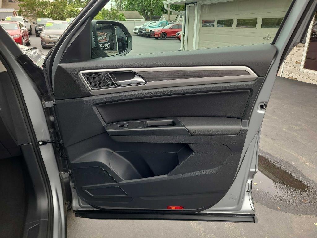 Volkswagen Atlas 3.6L V6 SEL FWD *Ltd Avail* 2021