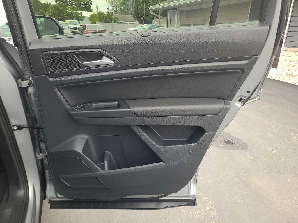 Volkswagen Atlas 3.6L V6 SEL FWD *Ltd Avail* 2021