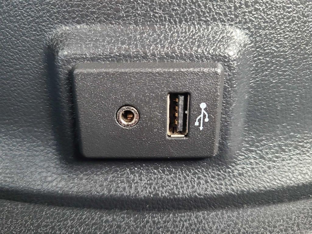 Nissan Versa Sedan S Manual 2017