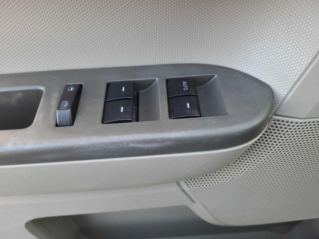 Ford Escape FWD 4dr I4 Man XLS 2008