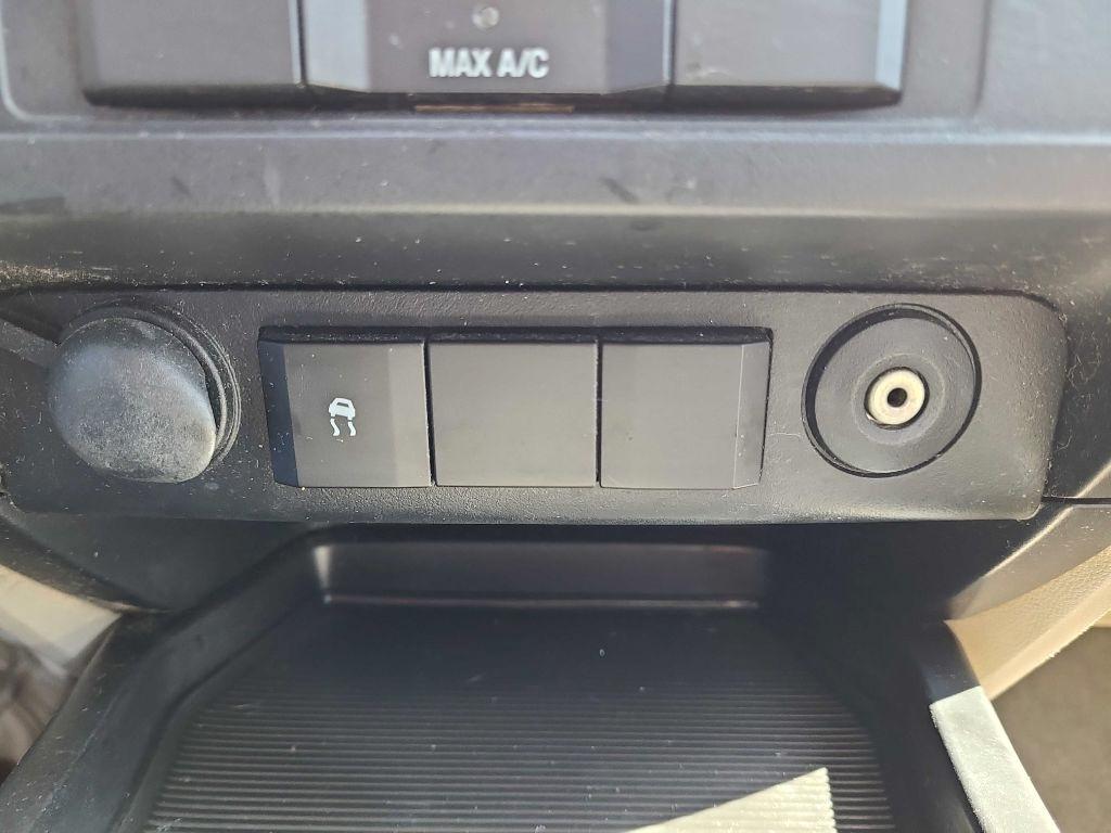 Ford Escape FWD 4dr I4 Man XLS 2008