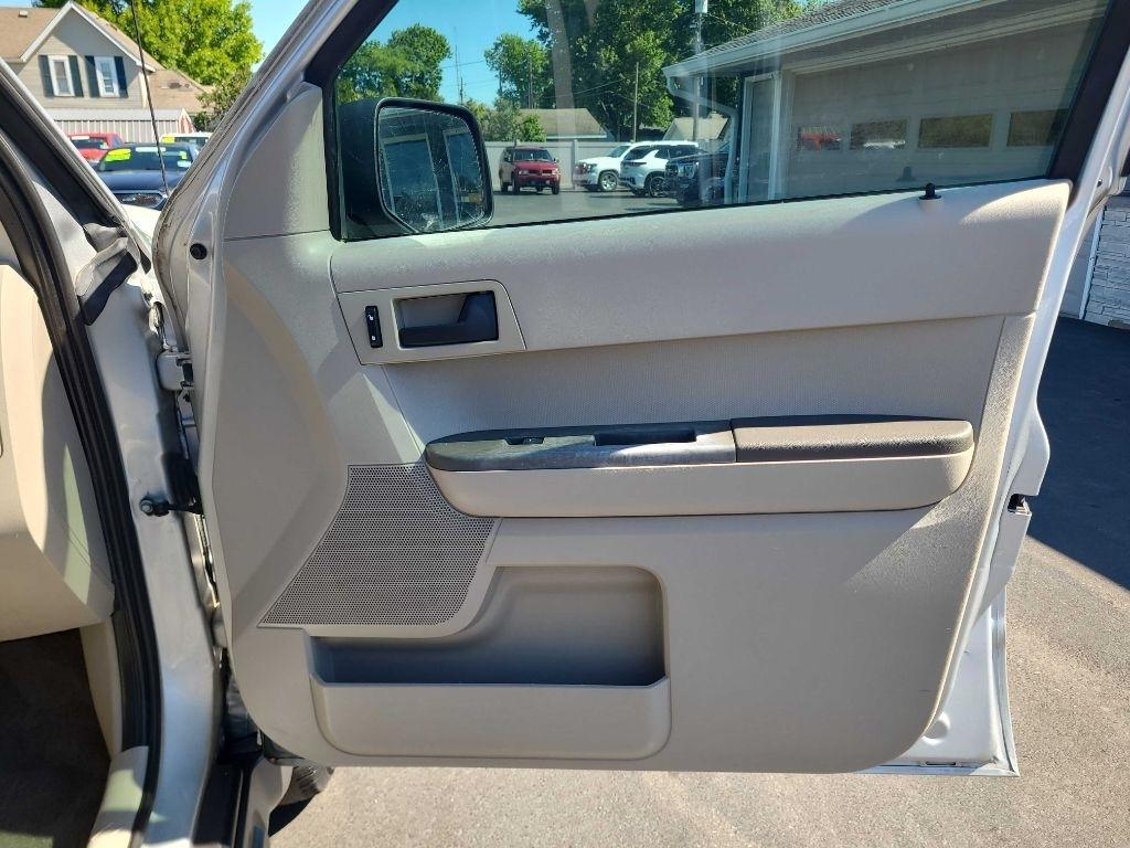 Ford Escape FWD 4dr I4 Man XLS 2008