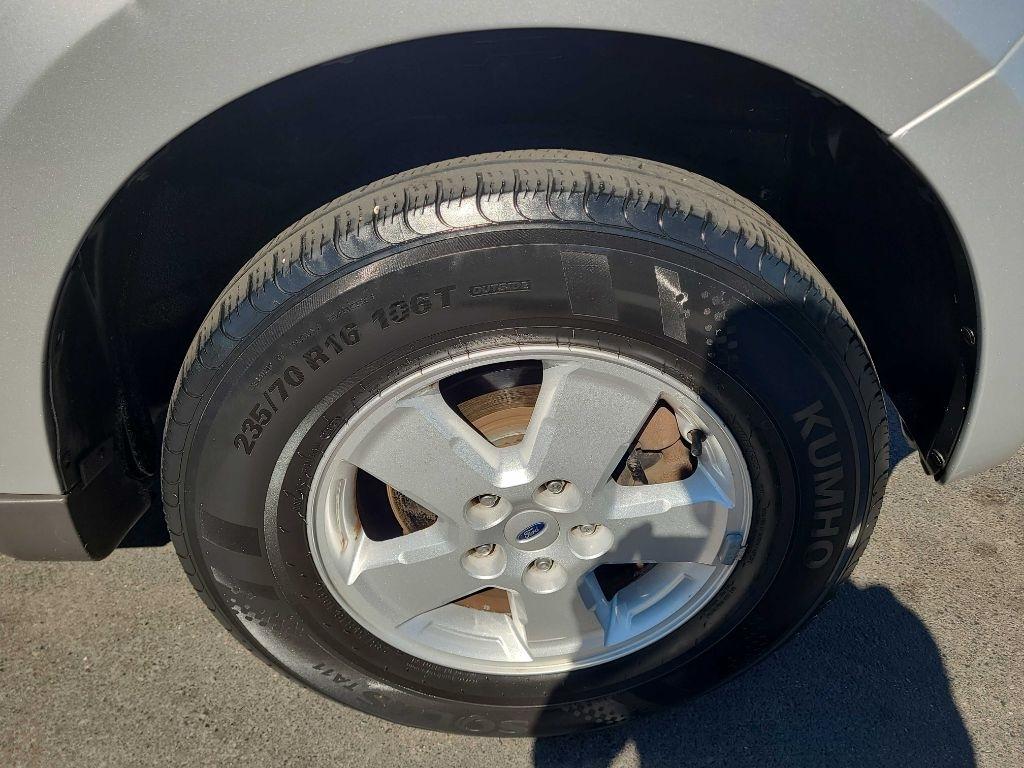 Ford Escape FWD 4dr I4 Man XLS 2008