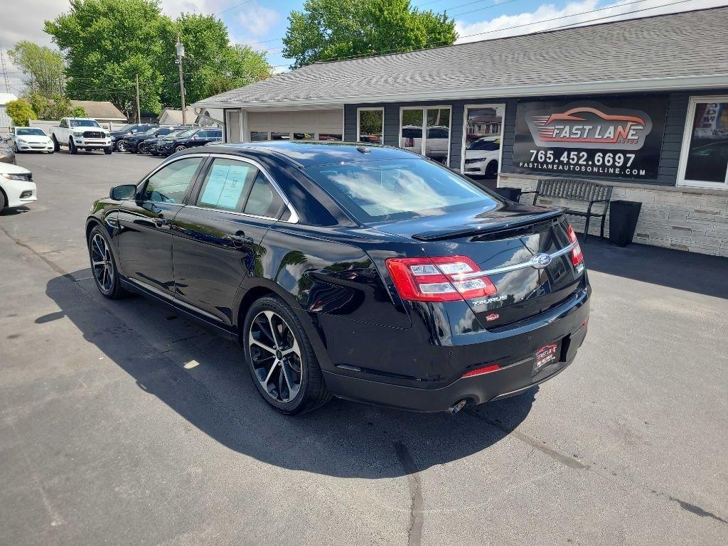Ford Taurus 4dr Sdn SHO AWD 2016