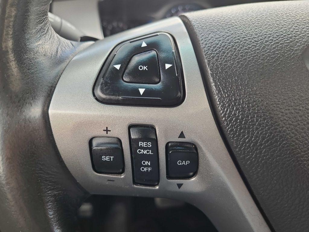 Ford Taurus 4dr Sdn SHO AWD 2016