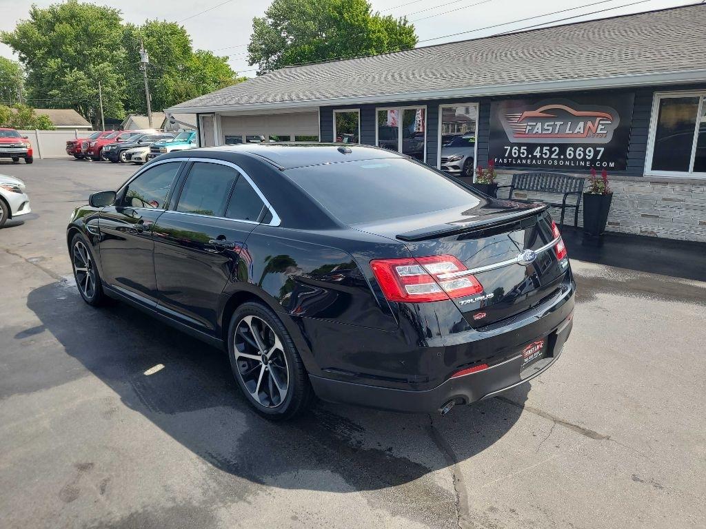 Ford Taurus 4dr Sdn SHO AWD 2016