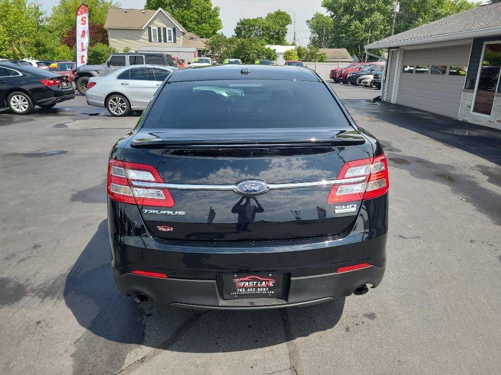 Ford Taurus 4dr Sdn SHO AWD 2016