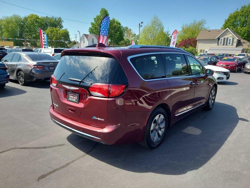 Chrysler Pacifica Hybrid Limited FWD 2018