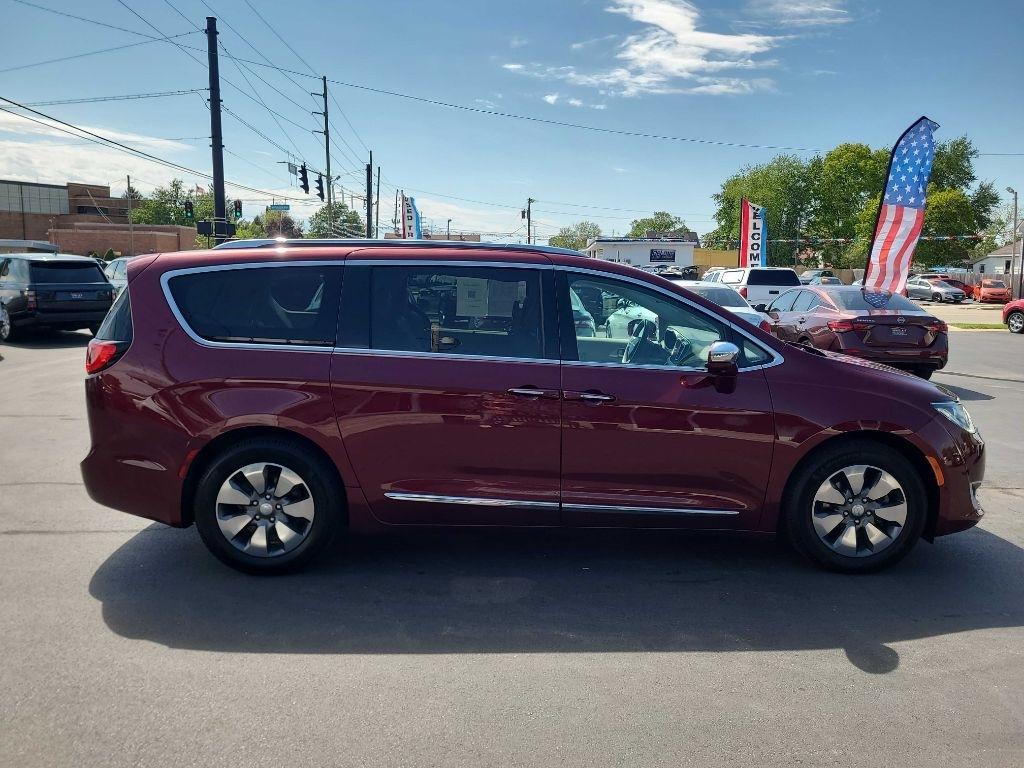 Chrysler Pacifica Hybrid Limited FWD 2018