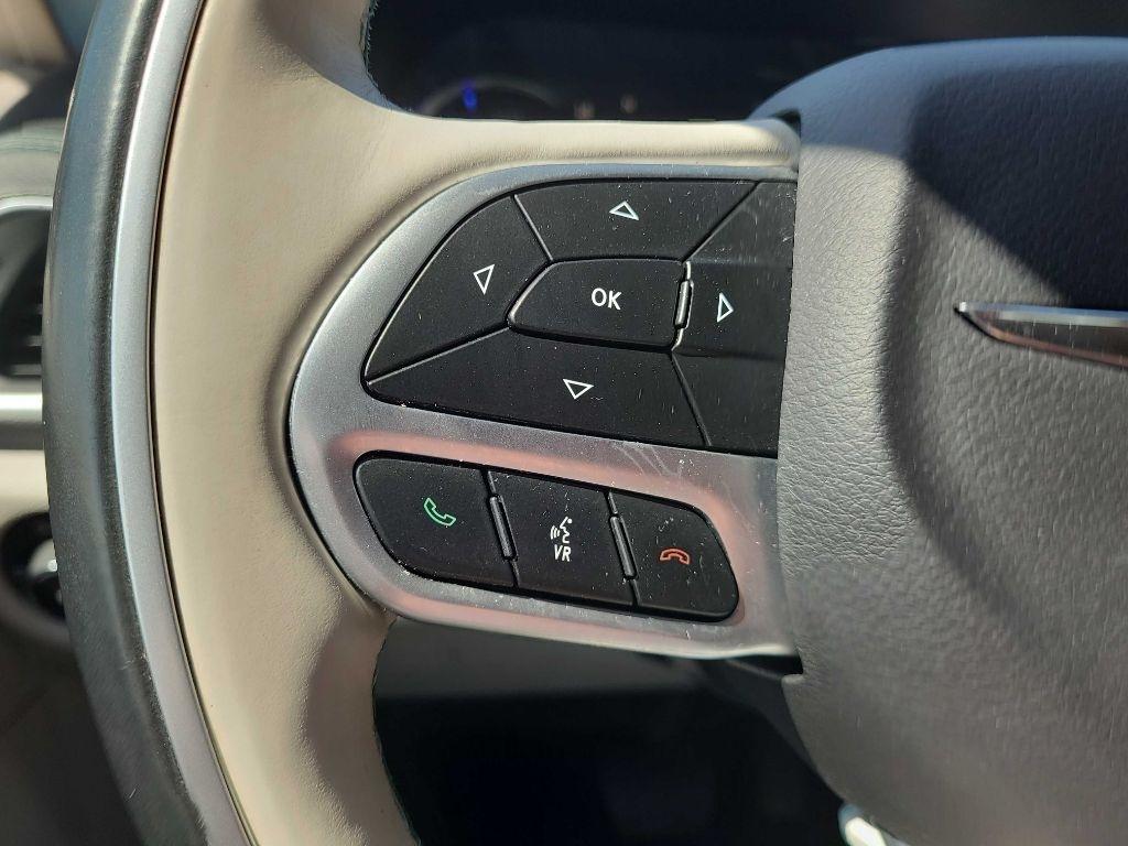Chrysler Pacifica Hybrid Limited FWD 2018