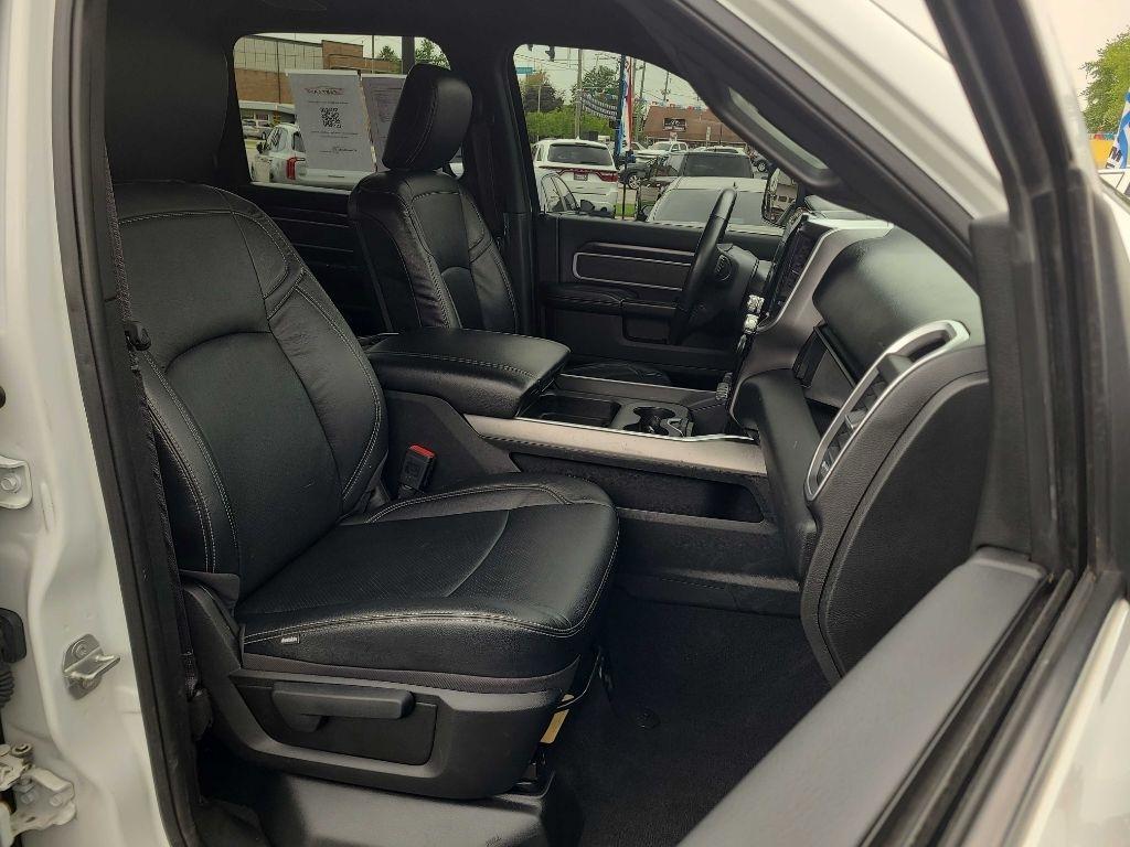 RAM 2500 Big Horn 4x4 Crew Cab 6'4" Box 2020