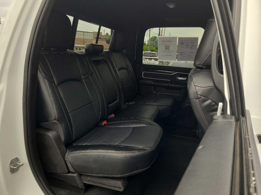 RAM 2500 Big Horn 4x4 Crew Cab 6'4" Box 2020