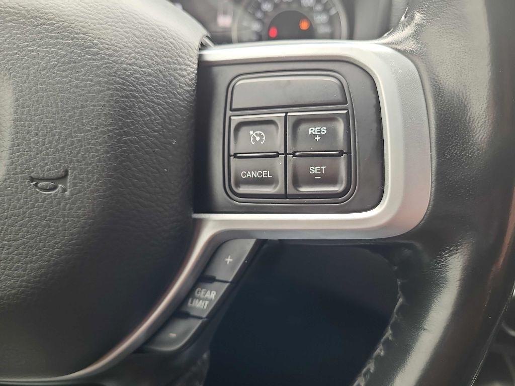 RAM 2500 Big Horn 4x4 Crew Cab 6'4" Box 2020