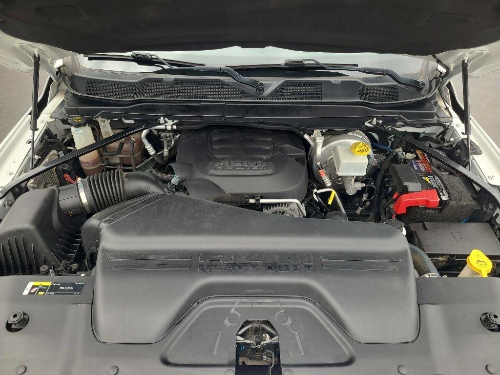 RAM 2500 Big Horn 4x4 Crew Cab 6'4" Box 2020