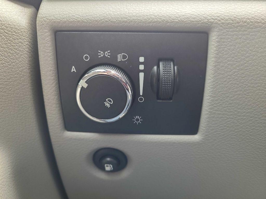 Jeep Grand Cherokee 4WD 4dr Laredo 2011
