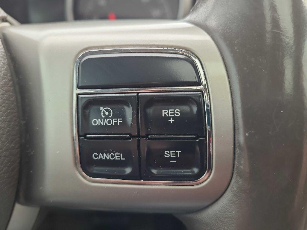 Jeep Grand Cherokee 4WD 4dr Laredo 2011