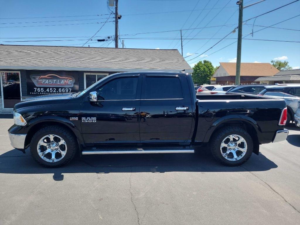 RAM 1500 4WD Crew Cab 140.5" Laramie 2014