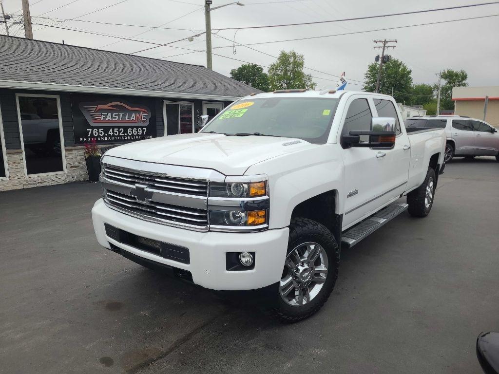 2016 Chevrolet Silverado 2500HD 4WD Crew Cab 167.7" High Country