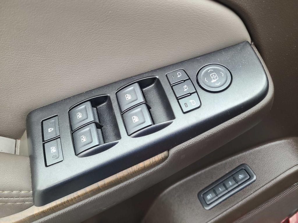 GMC Yukon 4WD 4dr Denali 2018