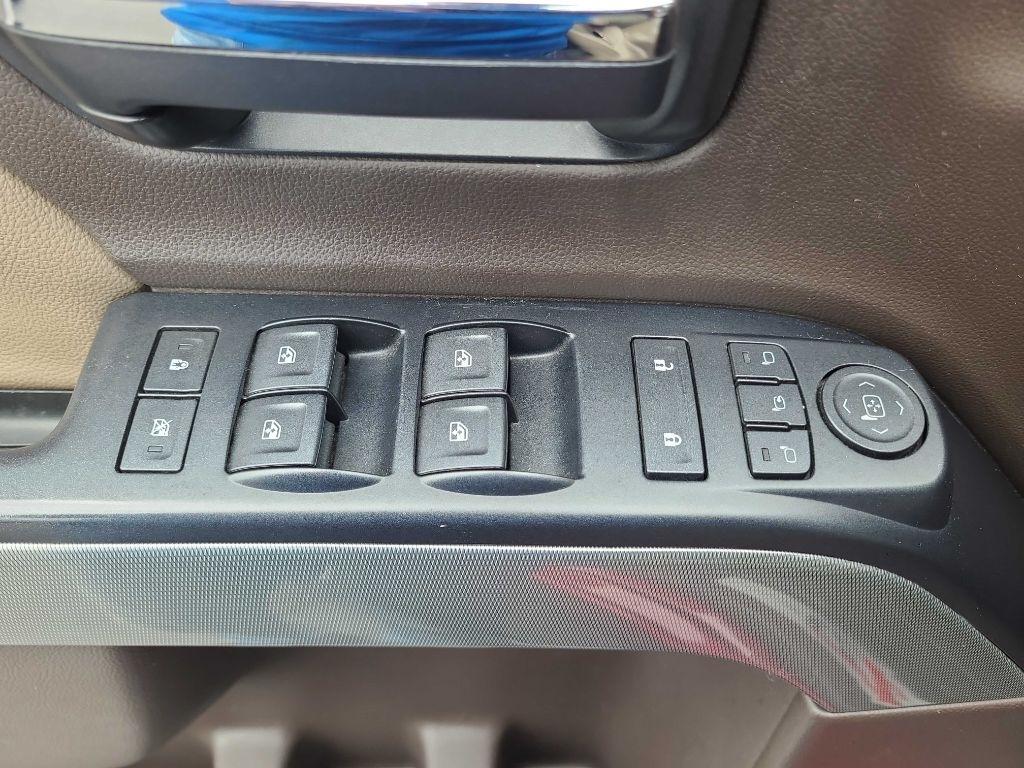Chevrolet Silverado 1500 4WD Crew Cab 143.5" LTZ w/2LZ 2018