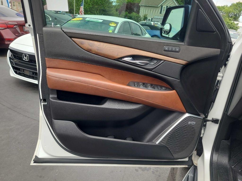 Cadillac Escalade ESV 4WD 4dr Premium Luxury 2019