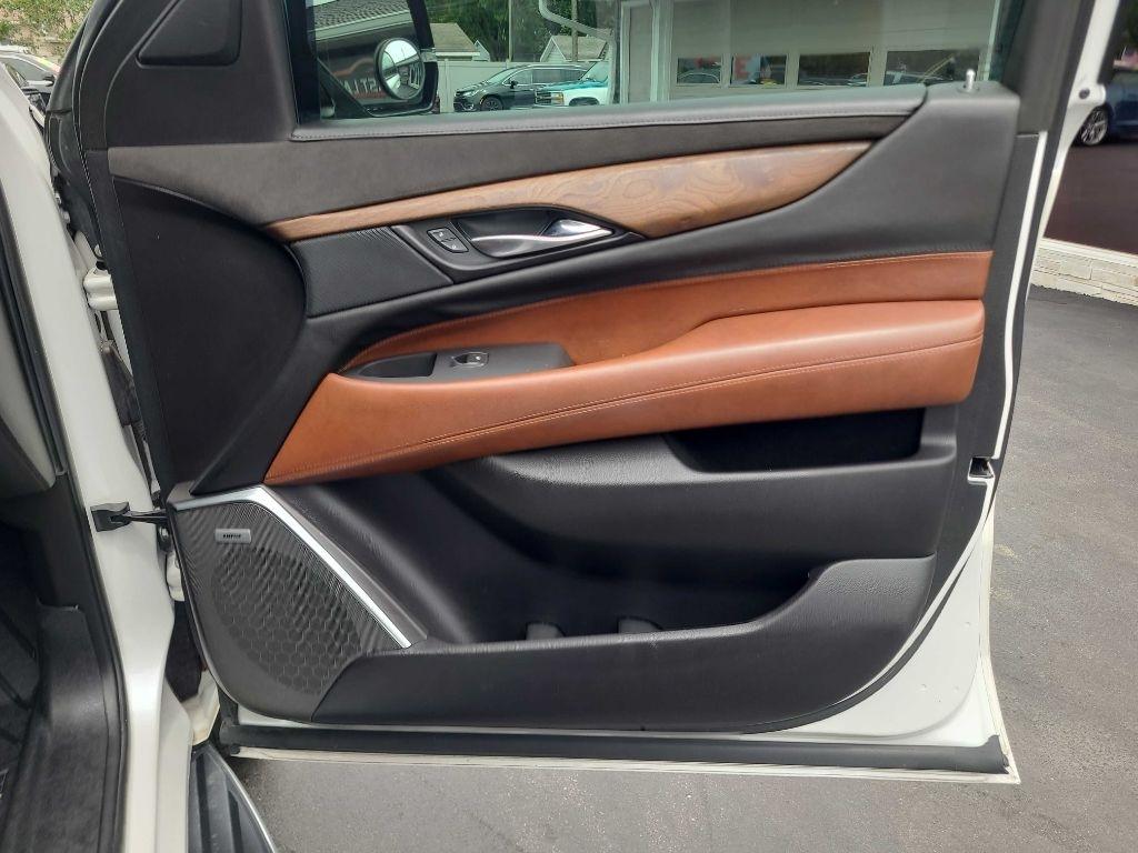 Cadillac Escalade ESV 4WD 4dr Premium Luxury 2019