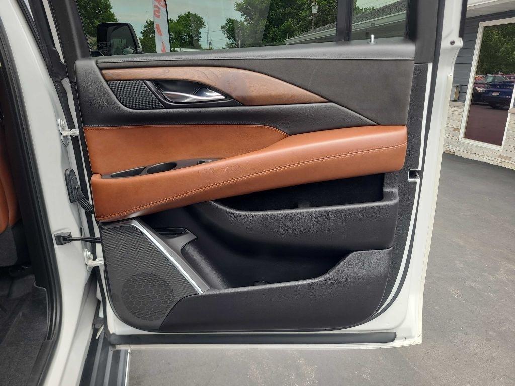 Cadillac Escalade ESV 4WD 4dr Premium Luxury 2019