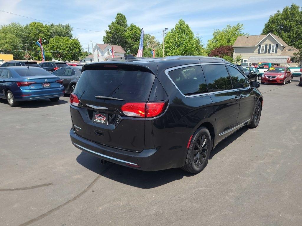 Chrysler Pacifica Touring L Plus FWD 2018